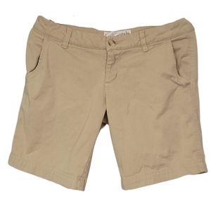 Khaki Mid Thigh Short Womens 5 Pockets 98% Cotton/2% Lycra Size 5-6 Aeropostale